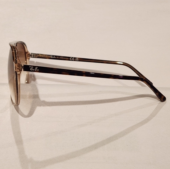 Ray-Ban Tortoise Brown Sunglasses main image 7